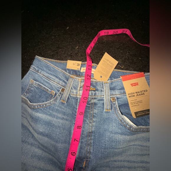 NEW LEVI’S HIGH WAISTED MOM DENIM BLUE JEANS TAPERED LEG SZ 27x27 - Picture 9 of 10